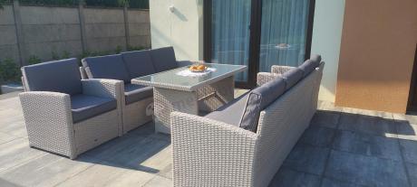 Zestaw mebli technorattanowych z sofami i wysokim stołem Cofete Grande – Grey