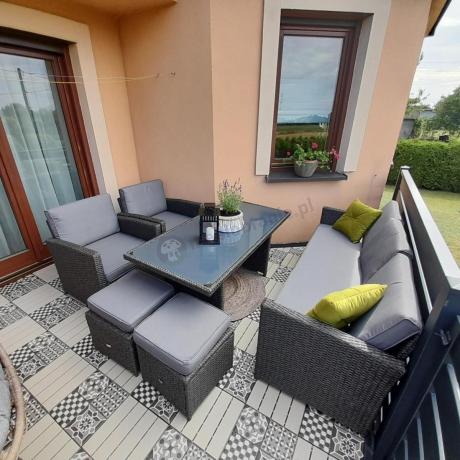 Zestaw mebli z sofą 186cm, wysokim stołem, fotelami i pufami Cofete Dining – Anthracite