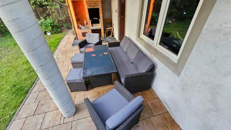 Zestaw mebli z sofą 186cm, wysokim stołem, fotelami i pufami Cofete Dining – Anthracite