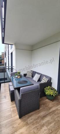 Zestaw mebli z sofą 186cm, wysokim stołem, fotelami i pufami Cofete Dining – Anthracite