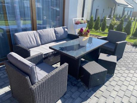 Zestaw mebli z sofą 186cm, wysokim stołem, fotelami i pufami Cofete Dining – Anthracite