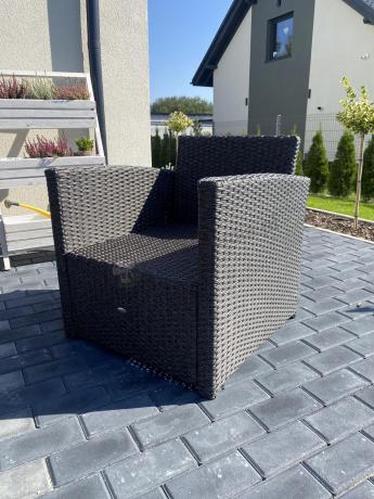 Zestaw mebli z sofą 186cm, wysokim stołem, fotelami i pufami Cofete Dining – Anthracite