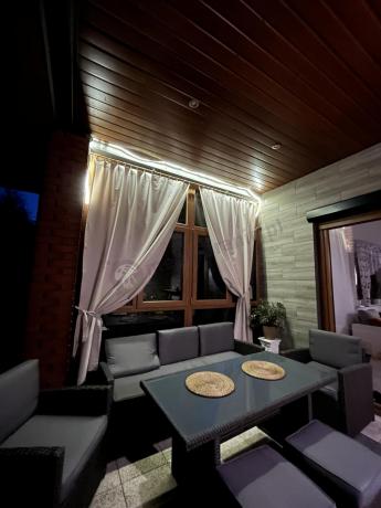 Zestaw mebli z sofą 186cm, wysokim stołem, fotelami i pufami Cofete Dining – Anthracite