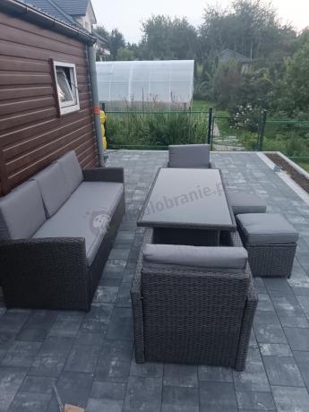 Zestaw mebli z sofą 186cm, wysokim stołem, fotelami i pufami Cofete Dining – Anthracite
