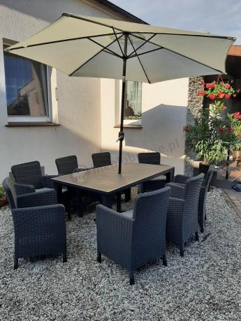 Zestaw na taras - Stół z parasolem i 8 foteli Meblobranie TF8 Plus grafit