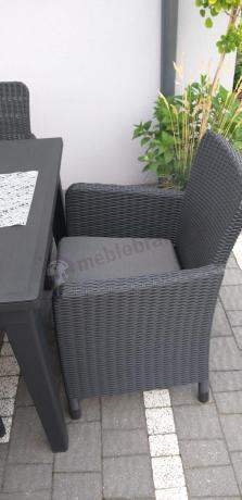 Zestaw na taras - Stół z parasolem i 8 foteli Meblobranie TF8 Plus grafit