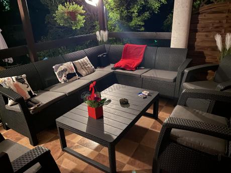 Zestaw na taras dla 9 osób z narożnikiem, stołem podnoszonym i trzema fotelami Relly VI grafit