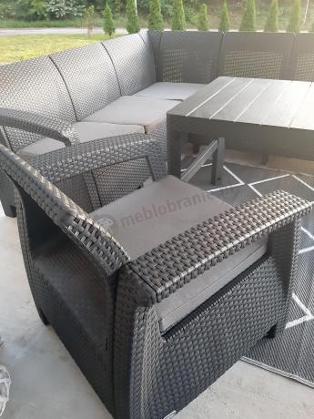 Zestaw na taras dla 9 osób z narożnikiem, stołem podnoszonym i trzema fotelami Relly VI grafit