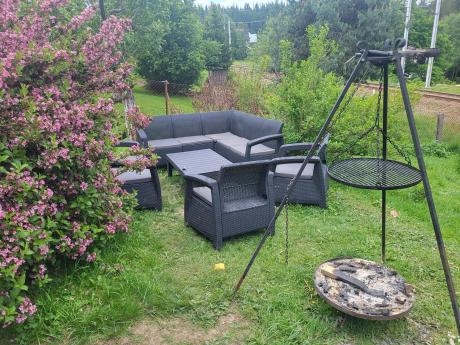 Zestaw na taras dla 9 osób z narożnikiem, stołem podnoszonym i trzema fotelami Relly VI grafit