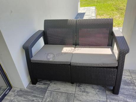 Zestaw na taras dla 9 osób z narożnikiem, stołem podnoszonym i trzema fotelami Relly VI grafit