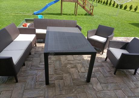 Zestaw na taras z wysokim stołem Meblobranie SFM brązowy