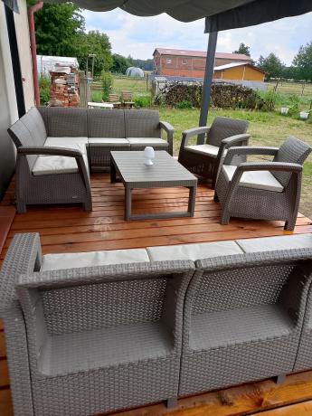 Zestaw ogrodowy dla 10 osób z narożnikiem, stołem podnoszonym i trzema fotelami Relly VII Cappuccino