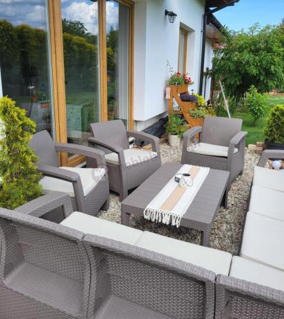 Zestaw ogrodowy dla 10 osób z narożnikiem, stołem podnoszonym i trzema fotelami Relly VII Cappuccino