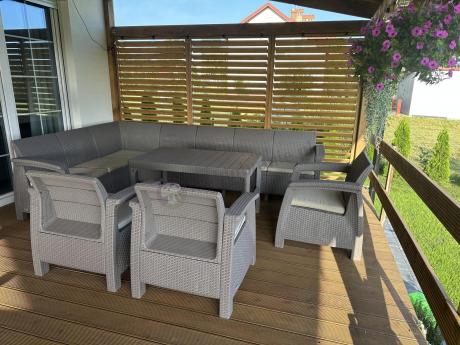 Zestaw ogrodowy dla 10 osób z narożnikiem, stołem podnoszonym i trzema fotelami Relly VII Cappuccino