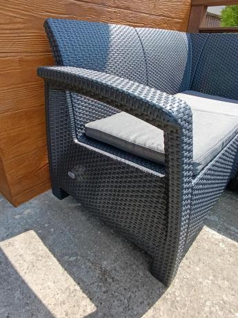 Zestaw ogrodowy dla 10 osób z narożnikiem, stołem podnoszonym i trzema fotelami Relly VII grafitowy