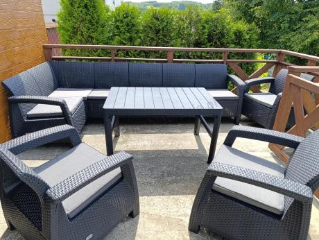 Zestaw ogrodowy dla 10 osób z narożnikiem, stołem podnoszonym i trzema fotelami Relly VII grafitowy