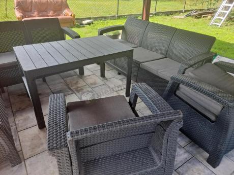 Zestaw ogrodowy dla 10 osób z narożnikiem, stołem podnoszonym i trzema fotelami Relly VII grafitowy