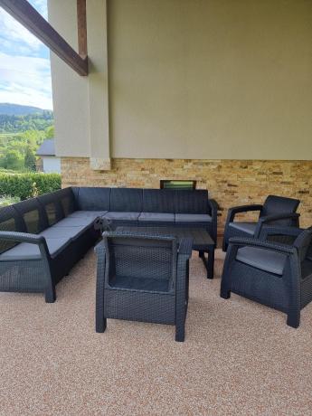 Zestaw ogrodowy dla 10 osób z narożnikiem, stołem podnoszonym i trzema fotelami Relly VII grafitowy