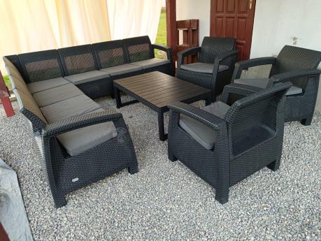 Zestaw ogrodowy dla 10 osób z narożnikiem, stołem podnoszonym i trzema fotelami Relly VII grafitowy