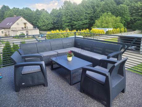 Zestaw ogrodowy dla 10 osób z narożnikiem, stołem podnoszonym i trzema fotelami Relly VII grafitowy