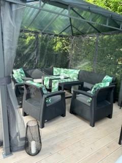 Zestaw ogrodowy dla 10 osób z narożnikiem, stołem podnoszonym i trzema fotelami Relly VII grafitowy