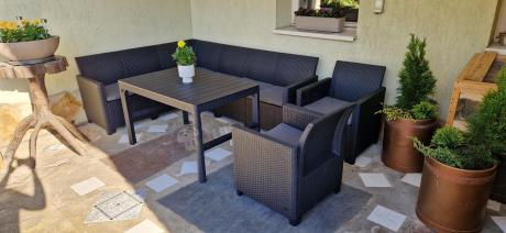 Zestaw ogrodowy dla 8 osób narożnik Nedler VI, stół podnoszony i dwa fotele - grafit