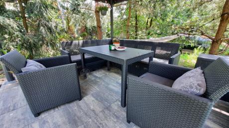 Zestaw ogrodowy dla 8 osób narożnik Nedler VI, stół podnoszony i dwa fotele - grafit