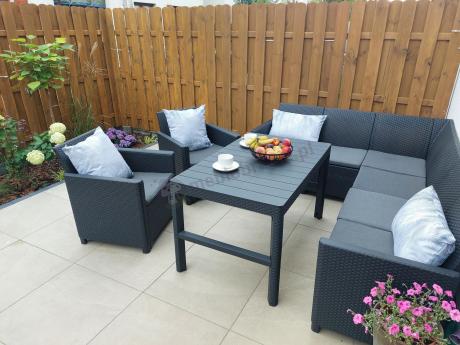 Zestaw ogrodowy dla 8 osób narożnik Nedler VI, stół podnoszony i dwa fotele - grafit