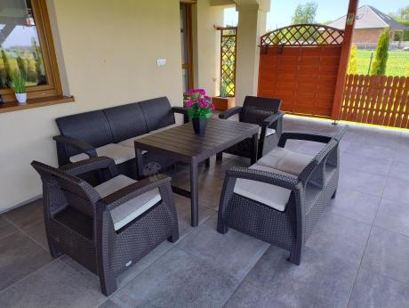 Zestaw ogrodowy Meblobranie CTL7 z podnoszonym stolikiem Brąz