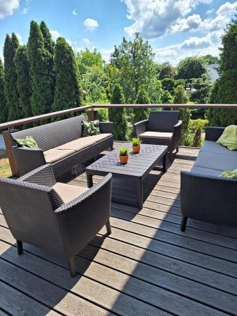 Zestaw ogrodowy na 8 osób z regulowanym stolikiem Meblobranie SFLM brązowy