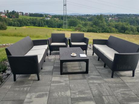 Zestaw ogrodowy na 8 osób z regulowanym stolikiem Meblobranie SFLM brązowy
