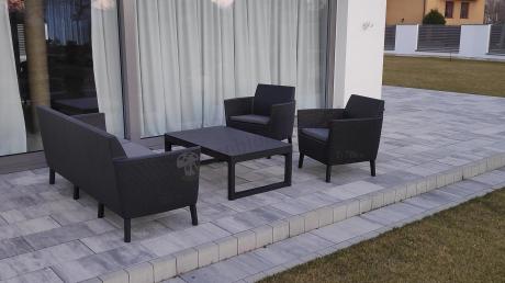 zestaw ogrodowy na nóżkach