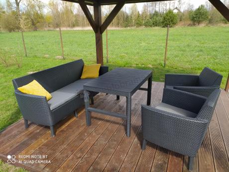 zestaw ogrodowy na nóżkach