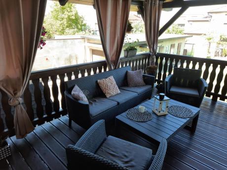 zestaw ogrodowy na nóżkach