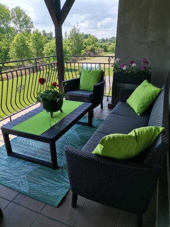 zestaw ogrodowy na nóżkach