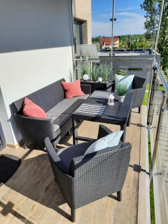 zestaw ogrodowy na nóżkach