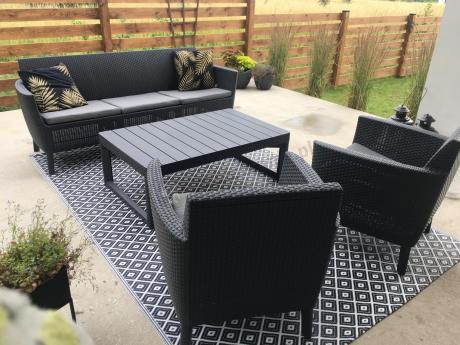 zestaw ogrodowy na nóżkach