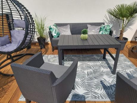 zestaw ogrodowy na nóżkach