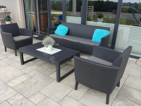 zestaw ogrodowy na nóżkach