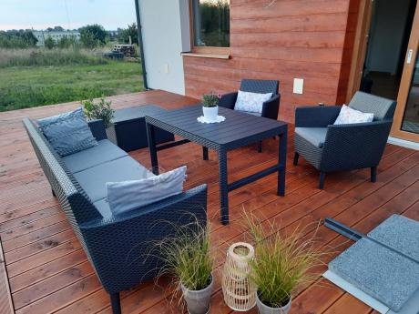 zestaw ogrodowy na nóżkach