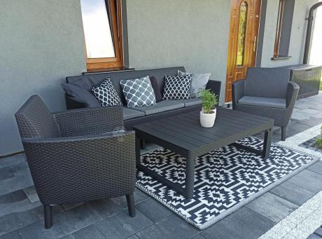 zestaw ogrodowy na nóżkach