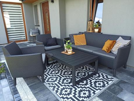 zestaw ogrodowy na nóżkach