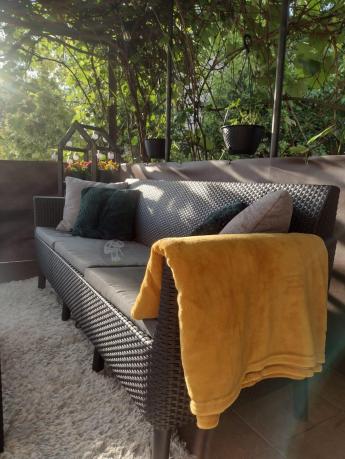 zestaw ogrodowy na nóżkach