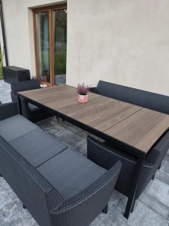 Zestaw ogrodowy na taras 8 osobowy z dużym stołem 200 cm w kolorze drewna Meblobranie SFM Plus grafit