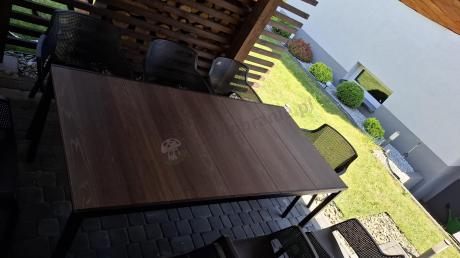 Zestaw ogrodowy Portis dla 8 osób ze stołem 200cm w kolorze orzecha i fotelami