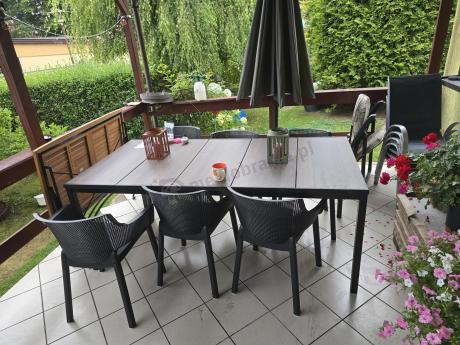 Zestaw ogrodowy Portis dla 8 osób ze stołem 200cm w kolorze orzecha i fotelami