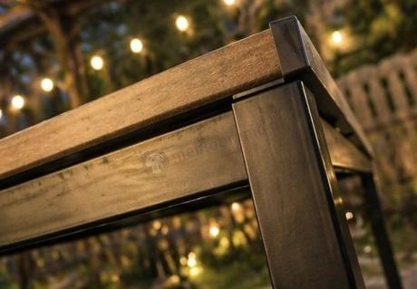 Zestaw ogrodowy Portis dla 8 osób ze stołem 200cm w kolorze orzecha i fotelami