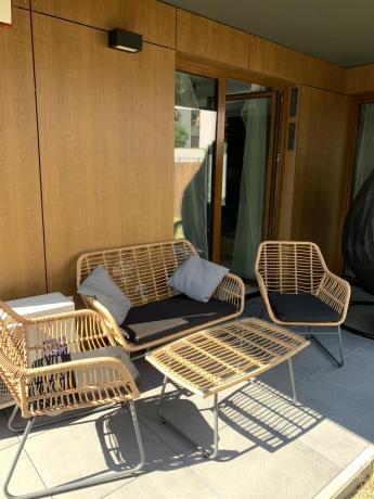 Zestaw ogrodowy rattanowy ze stolikiem Torgiano Set brązowy