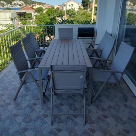 Zestaw ogrodowy stół 180cm i 8 regulowanych krzeseł aluminiowych - Kanbery Wood Taupe 8+1