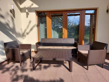 Zestaw ogrodowy z podnoszonym stołem Meblobranie S3L brąz